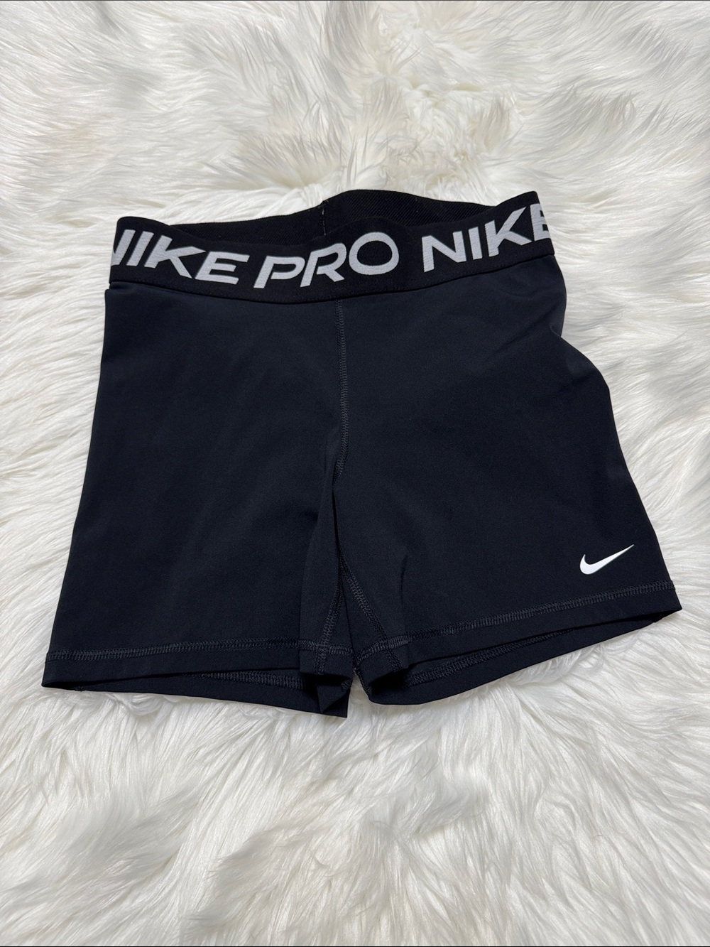 Nike Pro Black Performance Training Shorts Women’s Size Medium